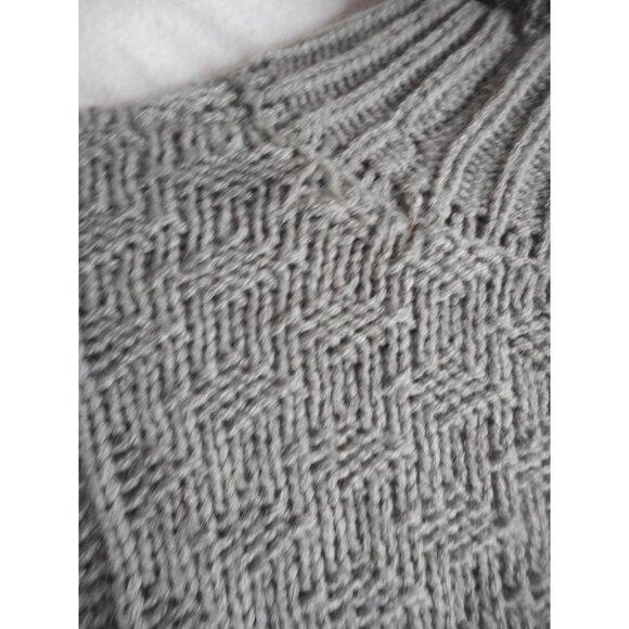 Sabrina Lauren NY Striped Oversized long rolled Neck Sweater Sz M - Picture 5 of 5